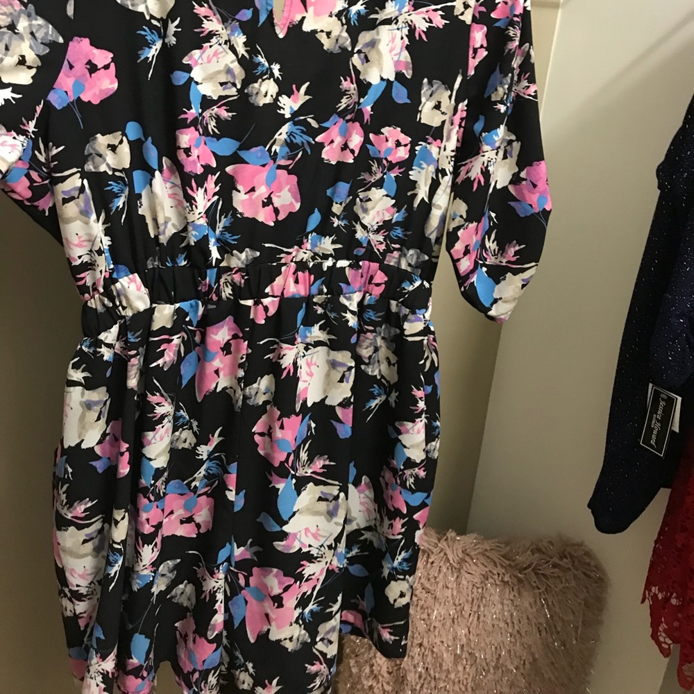Romper - Picture 4 of 4
